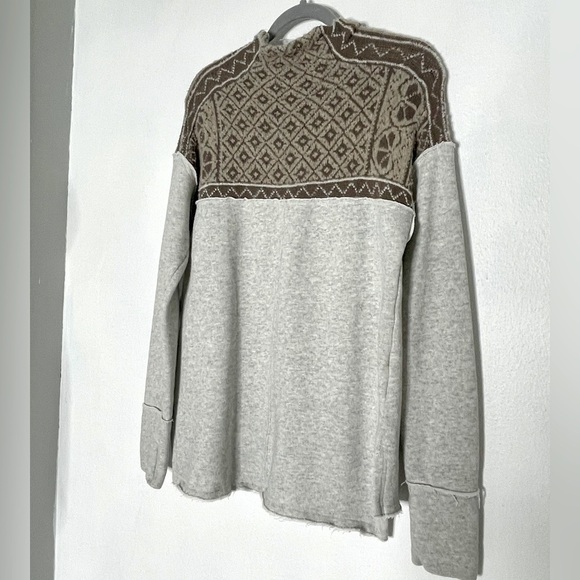 Free People Snow Bunny Fair Isle Sweater. Gray & Taupe. Size XS - Picture 9 of 11